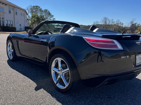 Used 2008 Saturn Sky Red Line image 11