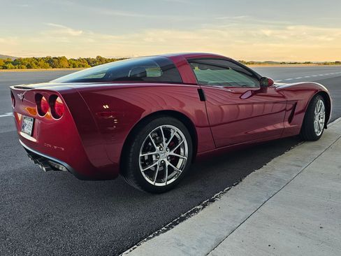 Used 2011 Chevrolet Corvette Coupe w/ Preferred Equipment Group image 5