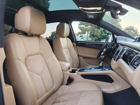 Used 2018 Porsche Macan Sport Edition image 10