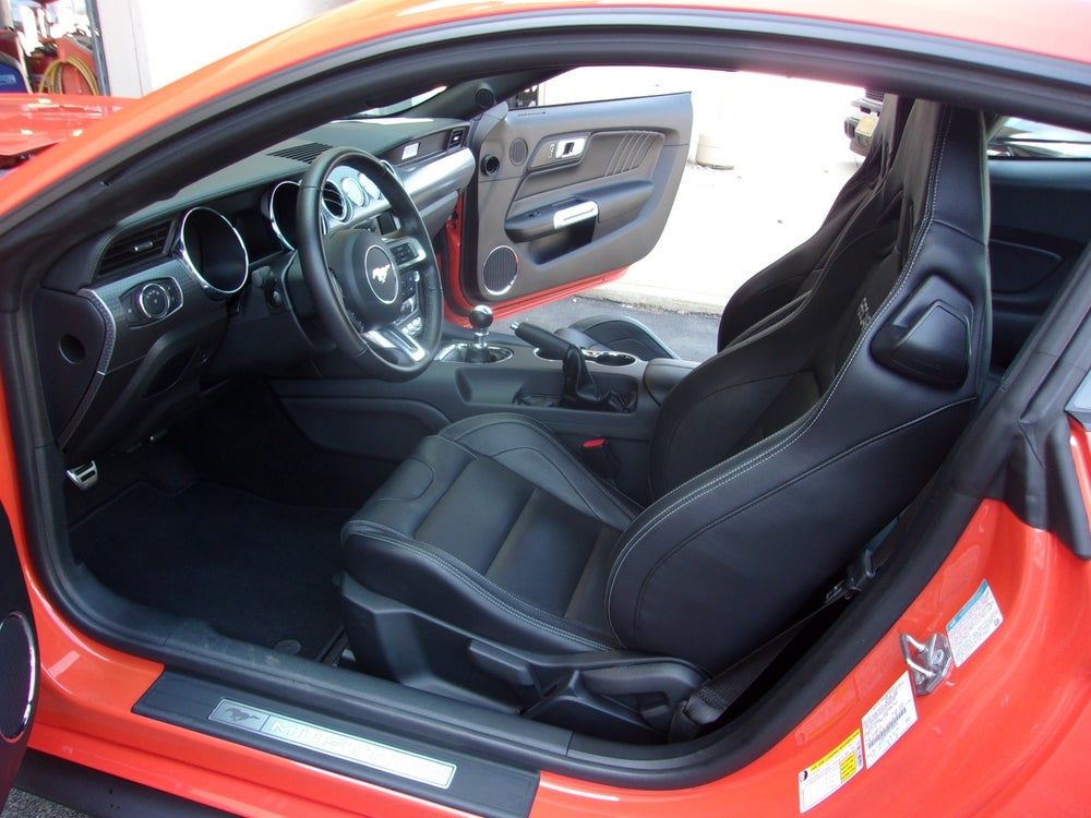 Used 2015 Ford Mustang GT Premium w/ GT Performance Package RWD image 9