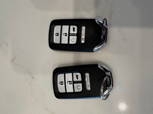 Used 2017 Honda CR-V Touring image 20