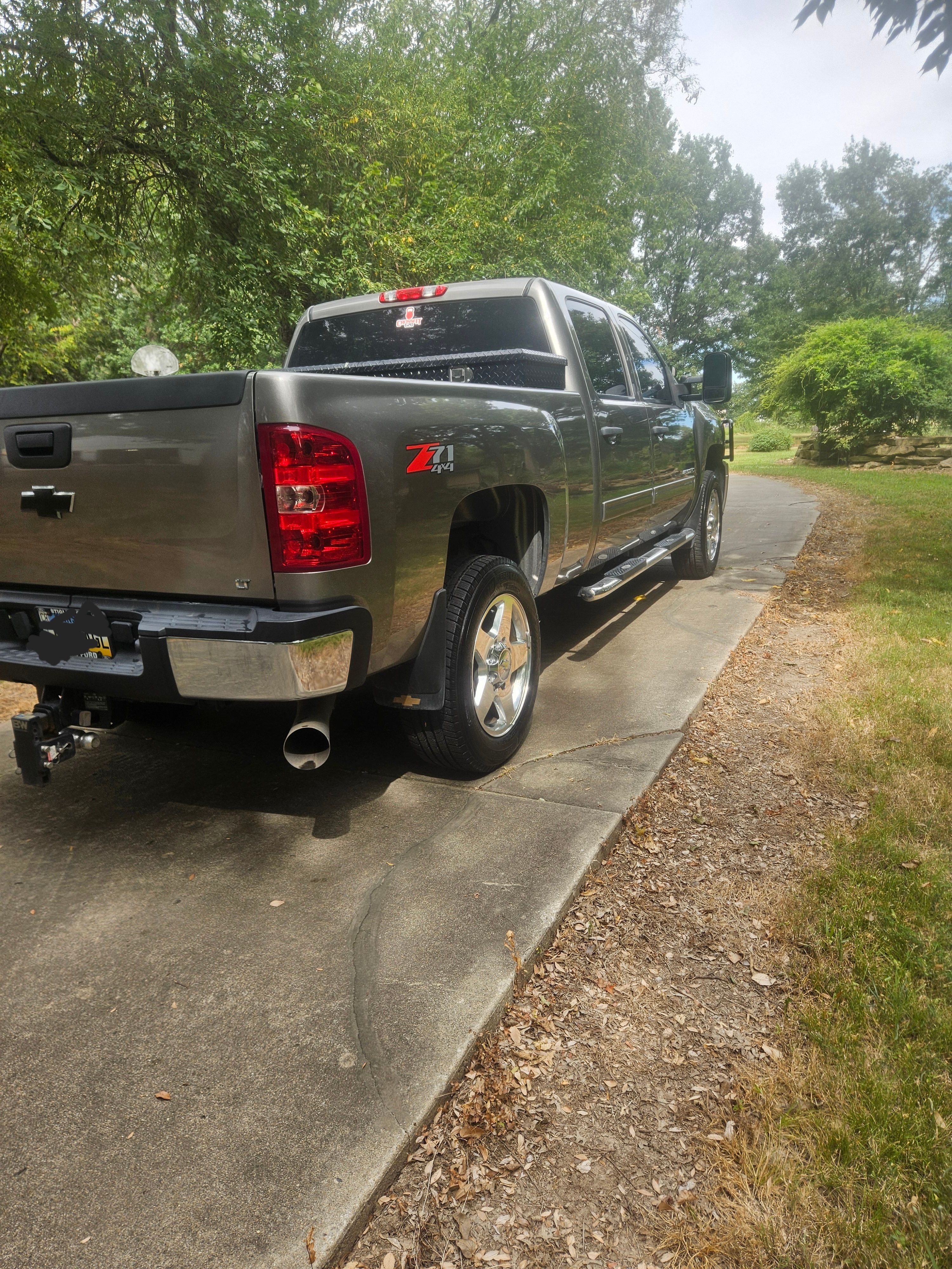Used 2012 Chevrolet Silverado 2500 LT w/ Suspension Package, Off-Road AWD/4WD image 8