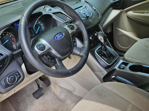 Used 2013 Ford Escape SE image 8
