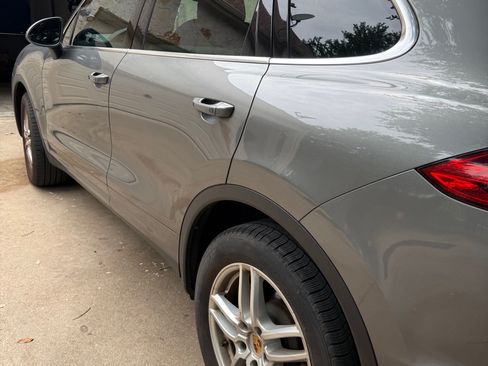 Used 2016 Porsche Cayenne AWD/4WD image 20