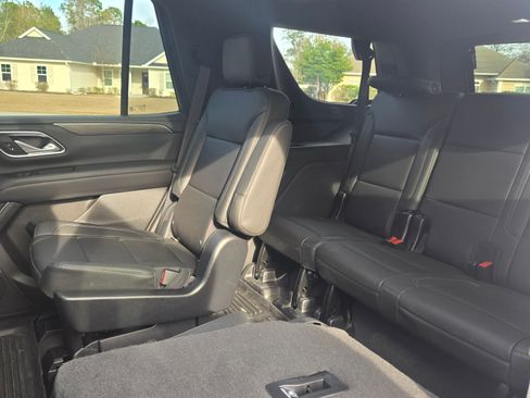 Used 2022 Chevrolet Tahoe Z71 w/ Z71 Off-Road Package image 13