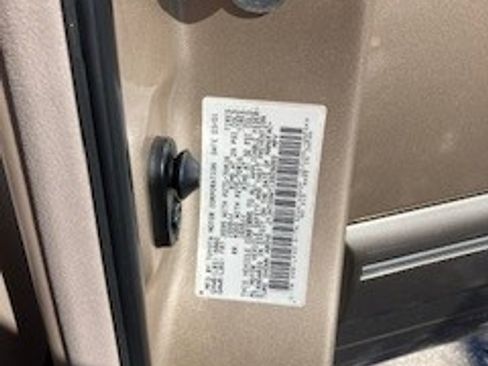 Used 2001 Lexus LX 470 470 Sport Utility 4D image 15