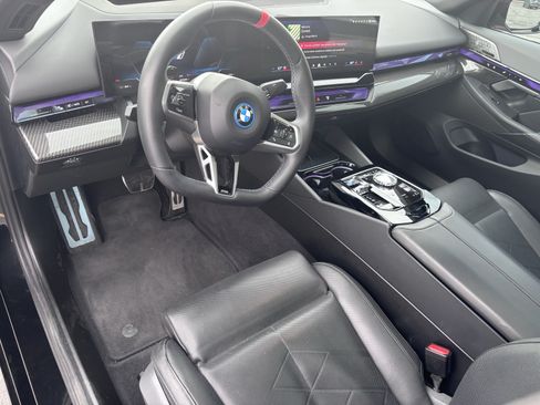 Used 2024 BMW i5 M60 w/ Executive Package image 15