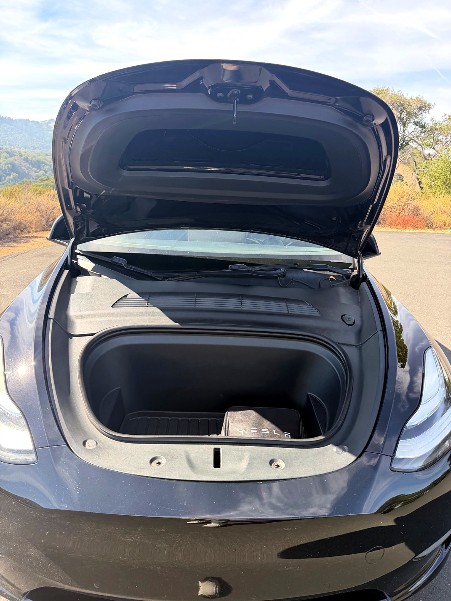 Used 2020 Tesla Model Y Long Range AWD/4WD image 8