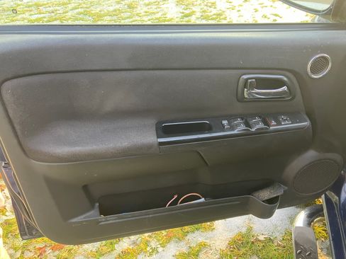 Used 2012 GMC Canyon SLE image 10