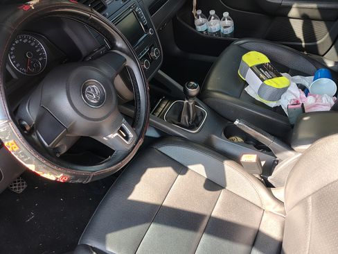 Used 2010 Volkswagen Jetta Wolfsburg Edition image 19