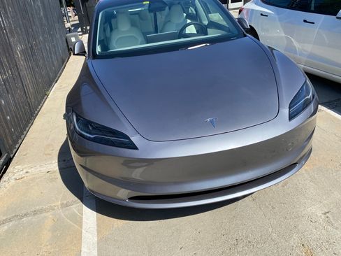 Used 2025 Tesla Model 3 Long Range RWD image 16