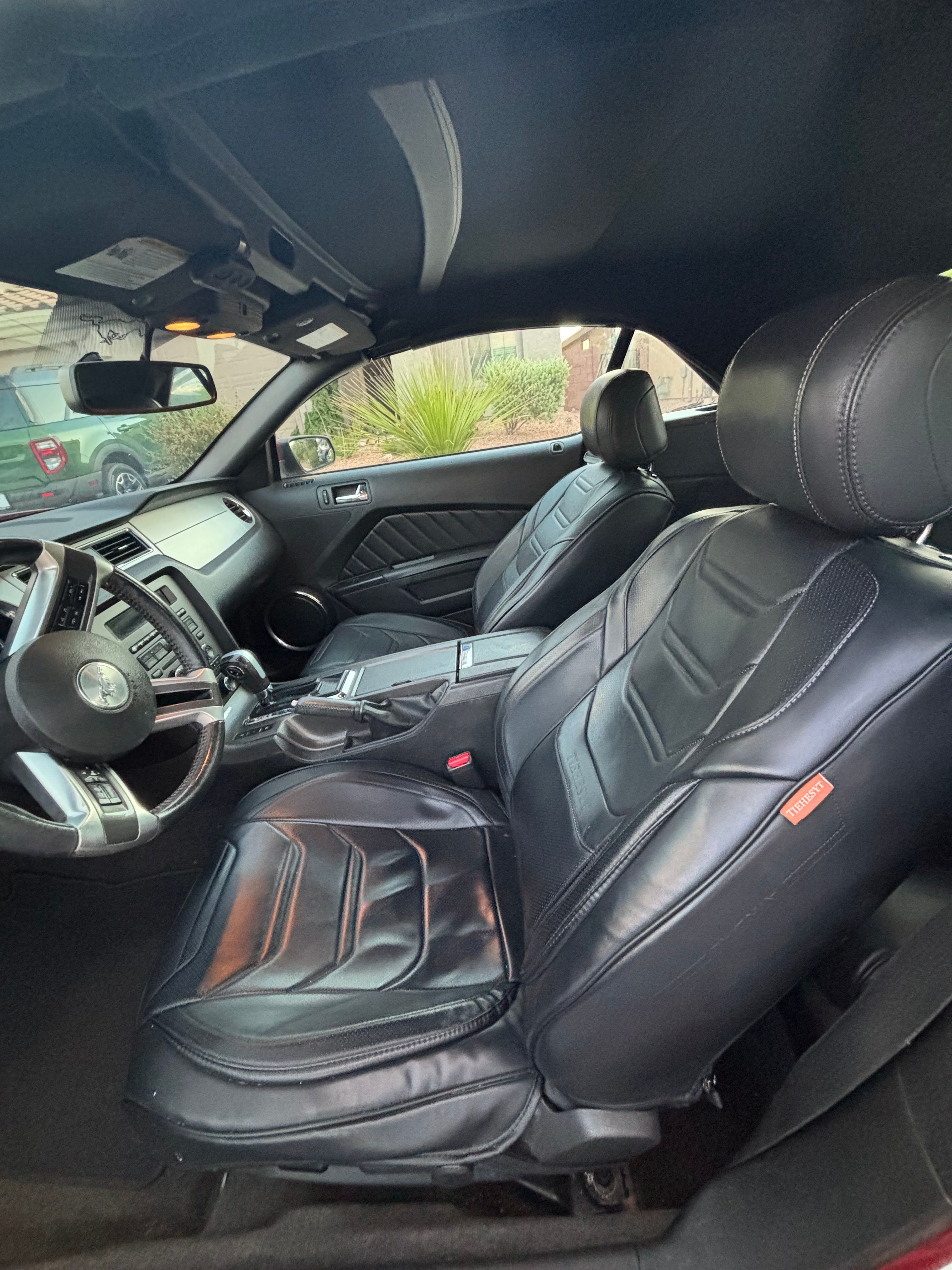 Used 2013 Ford Mustang Premium RWD image 12