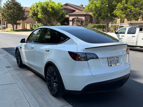 Used 2020 Tesla Model Y Performance AWD/4WD image 6
