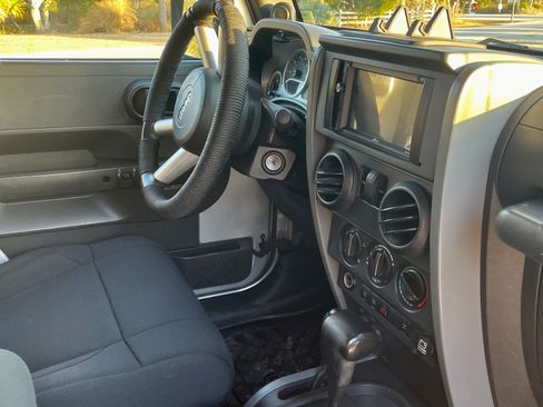 Used 2008 Jeep Wrangler Rubicon w/ PWR Convenience Group image 12