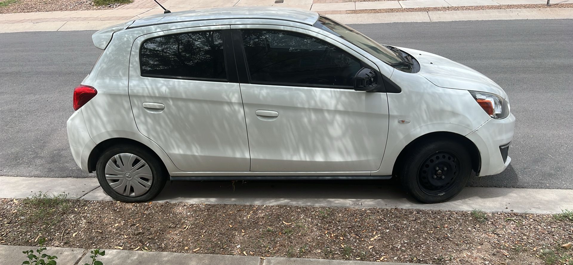 Used 2017 Mitsubishi Mirage ES FWD image 2