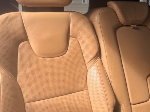 Used 2018 Volvo XC90 T8 Inscription w/ Convenience Package image 15