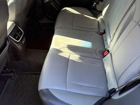 Used 2022 Subaru Outback Limited XT w/ Popular Package #2 image 10