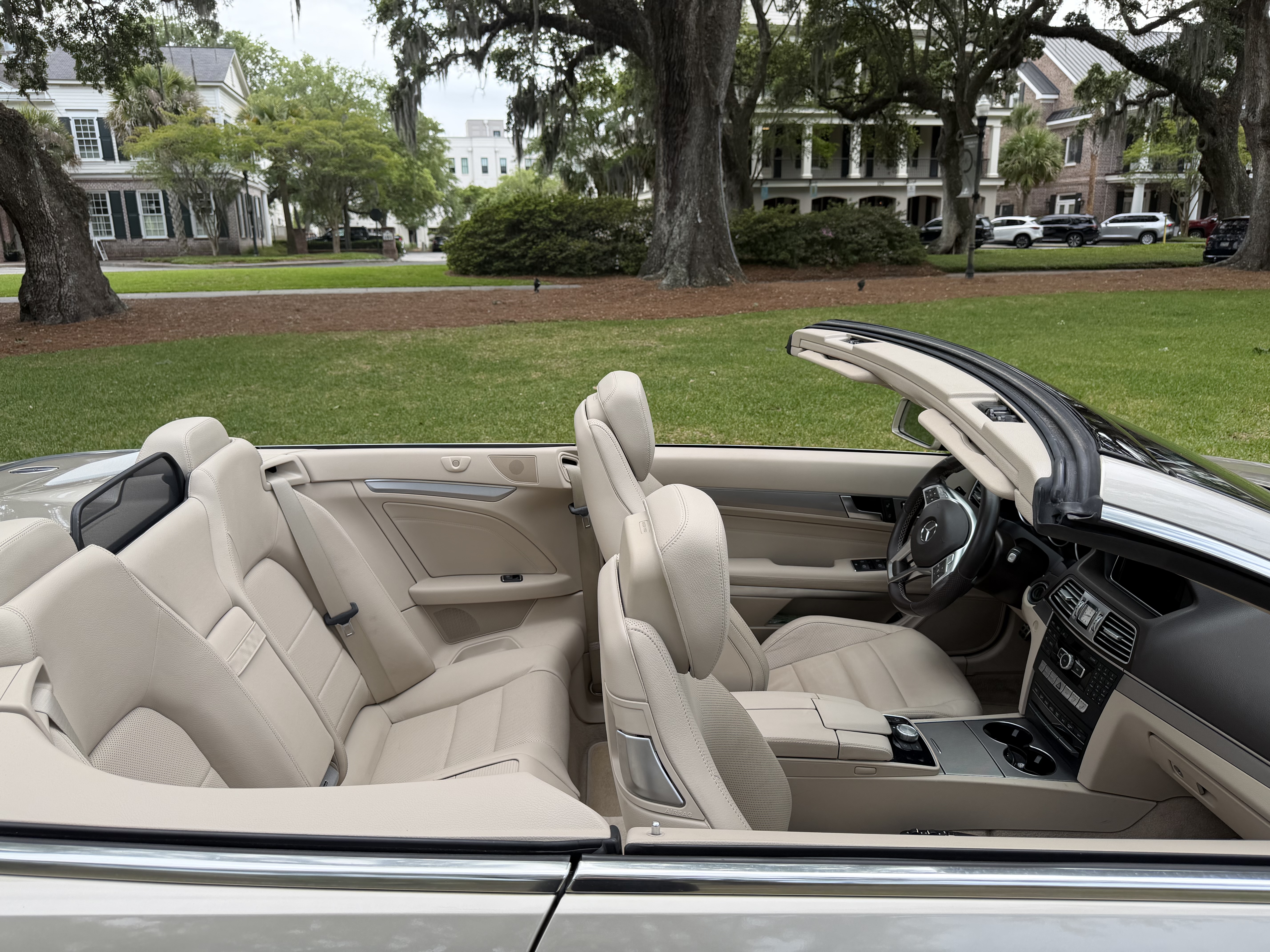 Used 2015 Mercedes-Benz E 400 Cabriolet image 11