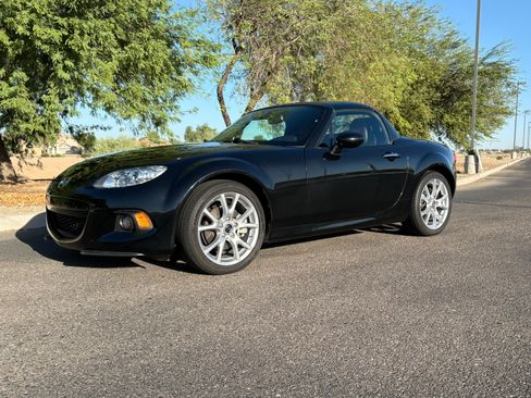 Used 2014 MAZDA MX-5 Miata Grand Touring w/ Premium Package image 6