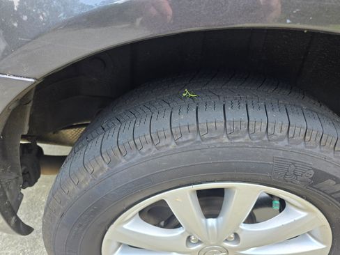 Used 2015 Chrysler Town & Country Limited Platinum image 23