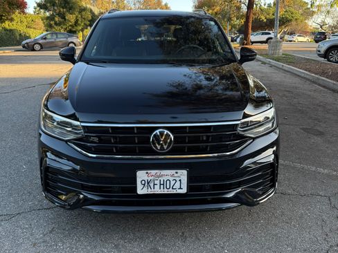 Used 2022 Volkswagen Tiguan SE R-Line image 2