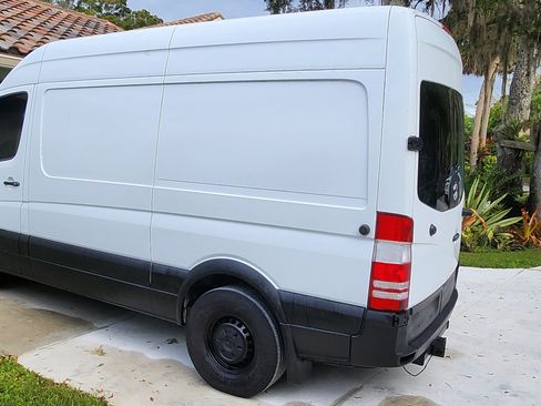Used 2012 Mercedes-Benz Sprinter 2500 image 1