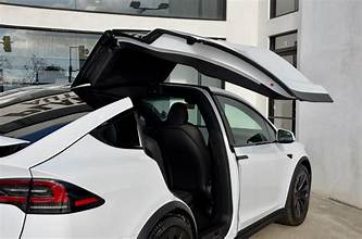 Used 2023 Tesla Model X AWD/4WD image 7