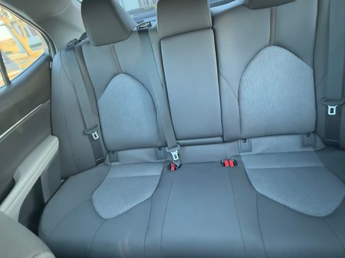 Used 2018 Toyota Camry LE w/ Audio Package FWD image 15