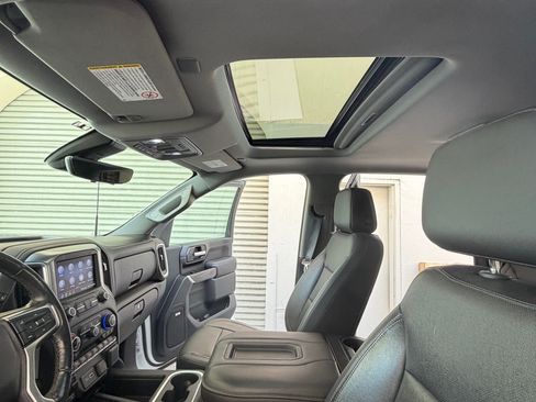 Used 2020 Chevrolet Silverado 2500 LTZ w/ LTZ Premium Package image 11