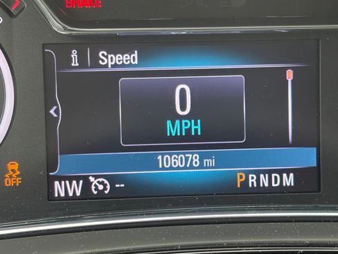 Used 2017 Buick Regal Sport Touring image 9