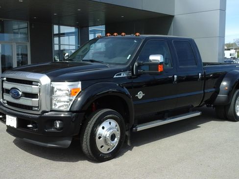 Used 2016 Ford F450 Platinum w/ FX4 Off Road Package image 1