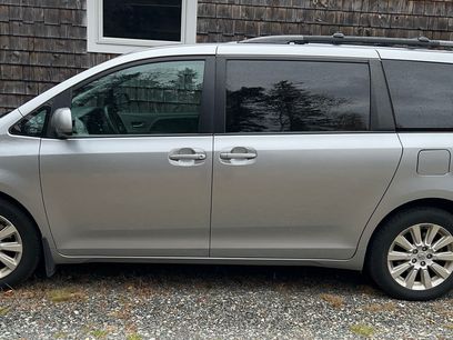 Used 2015 Toyota Sienna LE