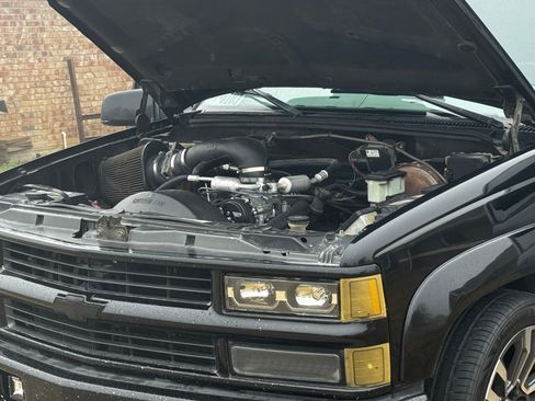 Used 1997 Chevrolet Tahoe 4WD 2-Door w/ Preferred Equipment Group 3 image 14