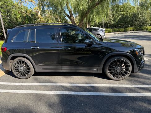 Used 2025 Mercedes-Benz GLB 35 AMG 4MATIC image 12