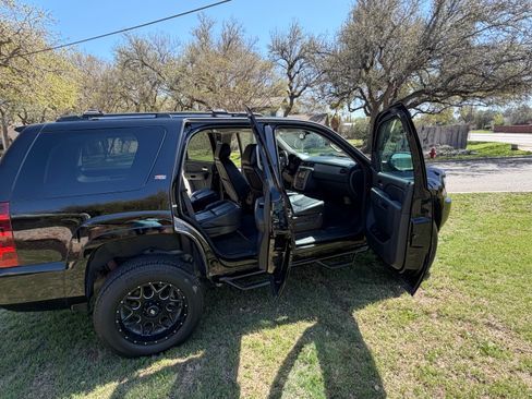 Used 2014 Chevrolet Tahoe LT image 21
