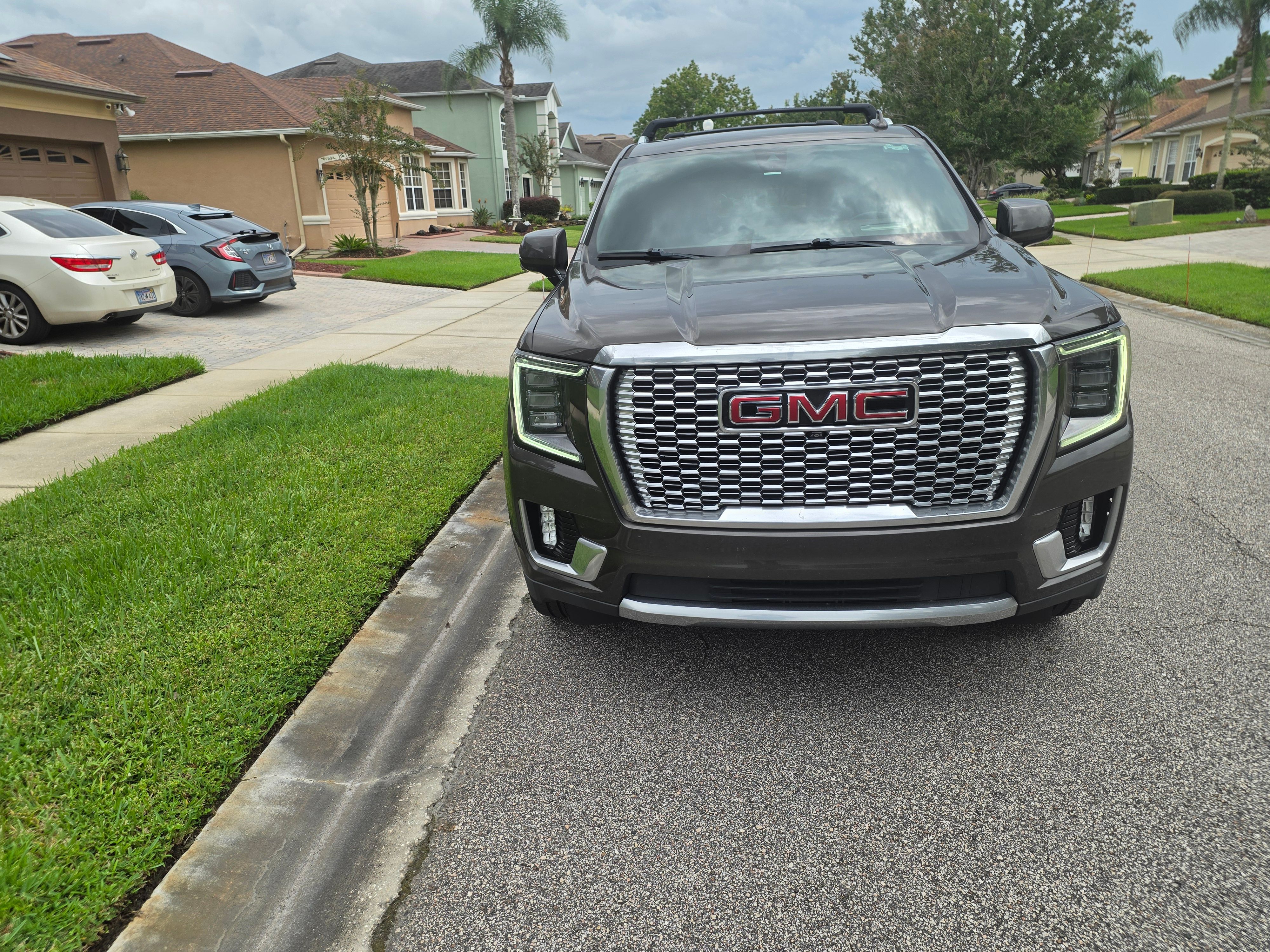 Used 2021 GMC Yukon Denali w/ Denali Premium Package AWD/4WD image 19
