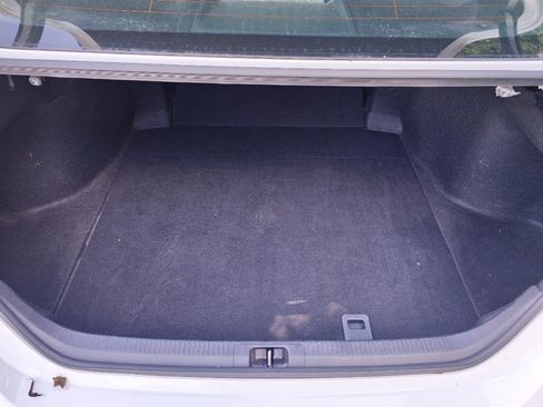 Used 2021 Toyota Camry SE FWD image 15