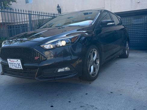 Used 2016 Ford Focus ST w/ Equipment Group 402A FWD image 10