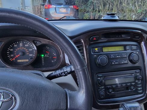 Used 2003 Toyota Highlander Limited image 5