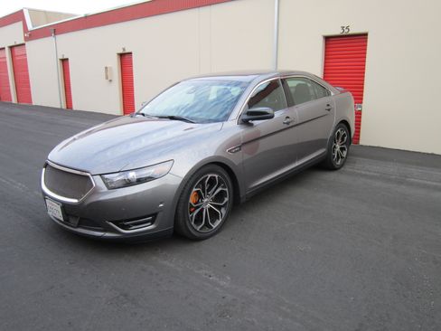 Used 2013 Ford Taurus SHO image 1