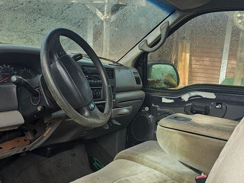 Used 2000 Ford F250 2WD Regular Cab Super Duty image 5