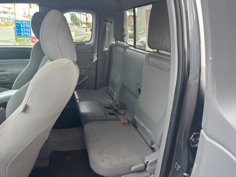 Used 2009 Toyota Tacoma PreRunner image 6