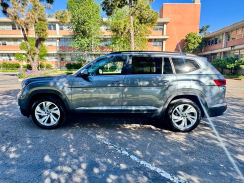 Used 2021 Volkswagen Atlas SE image 6