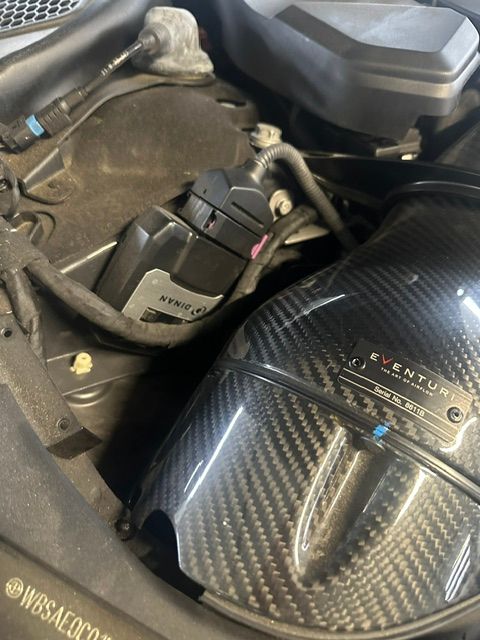 Used 2022 BMW M8 Competition w/ M Carbon Exterior Package AWD/4WD image 2