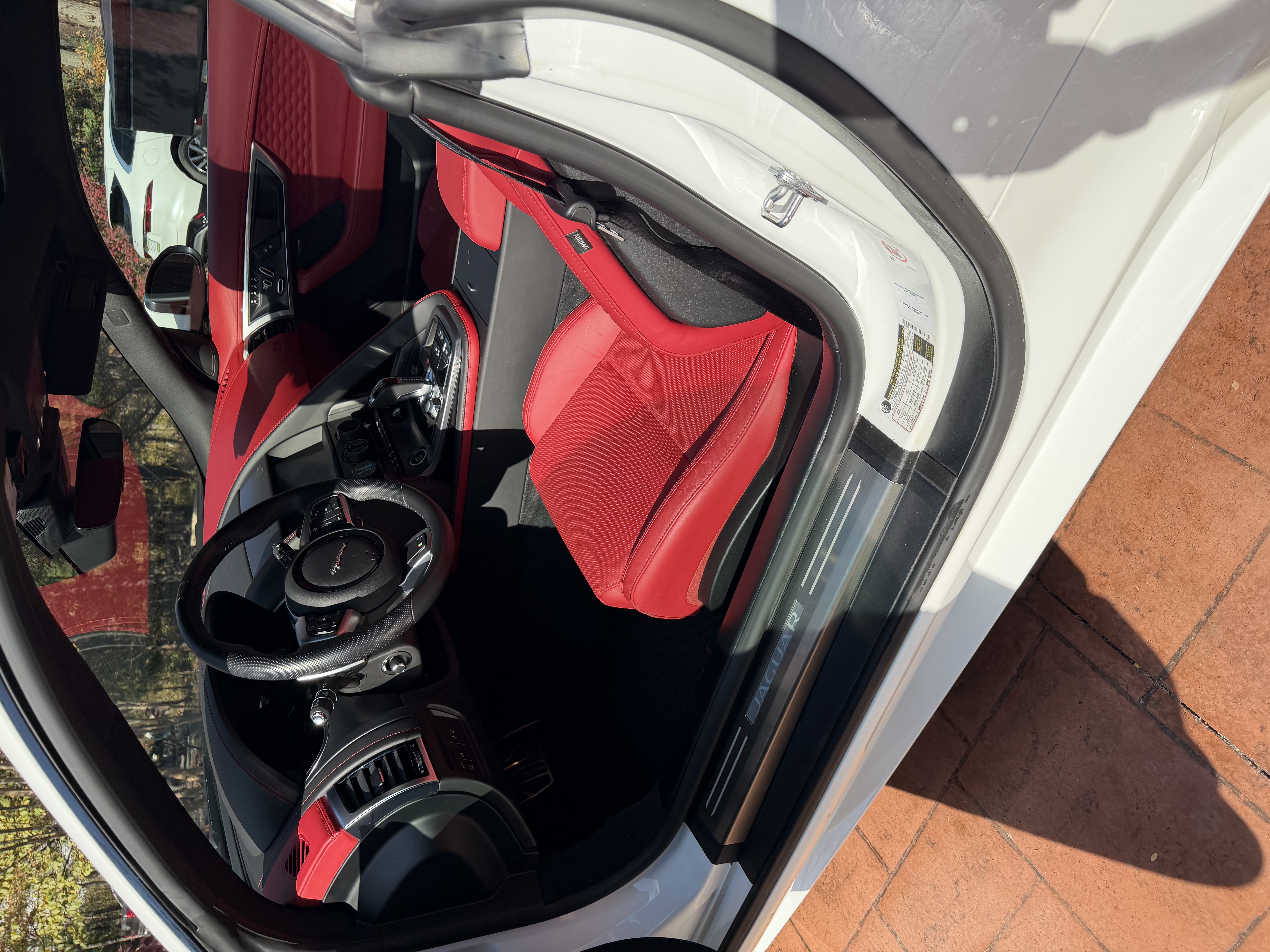 Used 2023 Jaguar F-TYPE R AWD/4WD image 15