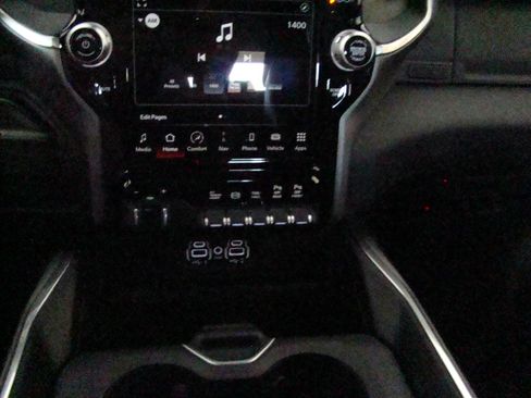 Used 2023 RAM 3500 Laramie AWD/4WD image 22