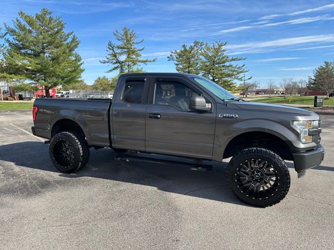 Used 2015 Ford F150 XL w/ Equipment Group 101A Mid image 2