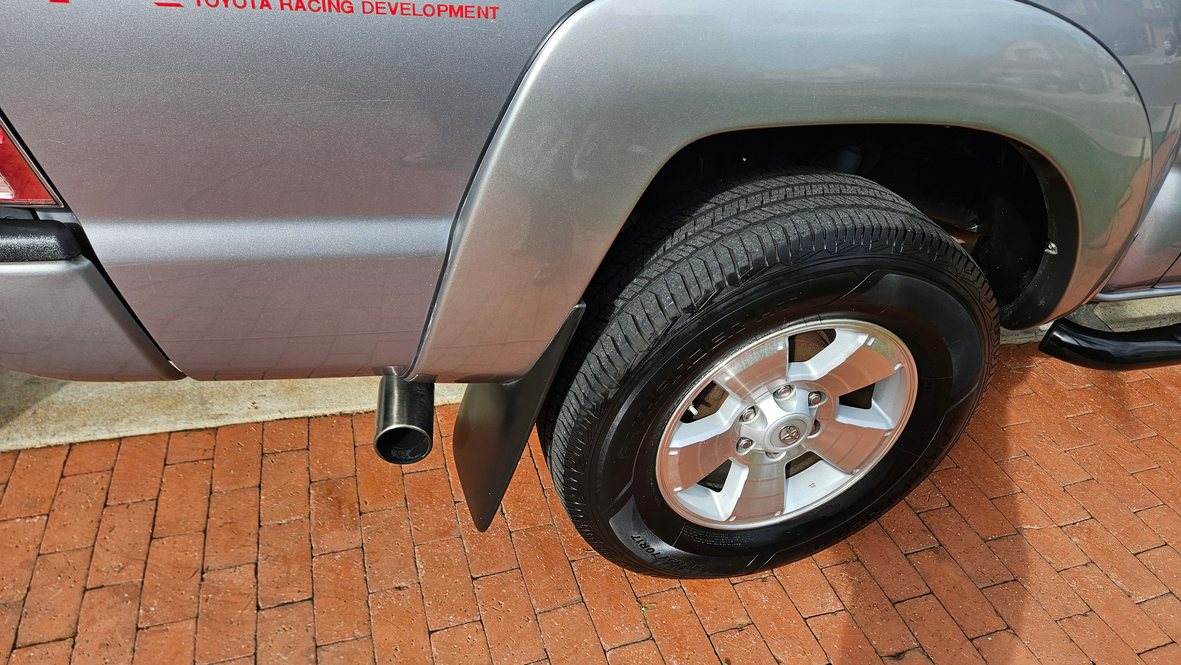Used 2015 Toyota Tacoma PreRunner w/ TRD Sport Package RWD image 5