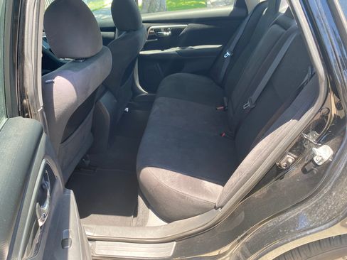 Used 2014 Nissan Altima 2.5 S FWD image 11