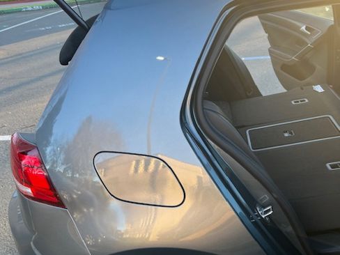 Used 2019 Volkswagen Golf SE w/ Driver Assistance Package image 27